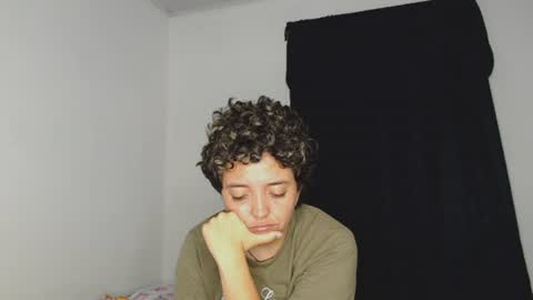 Snapshot of kammy_cami chatting on July 17, 2026, 11:17 am kammy y camila online show from July 17, 2026, 11:17 am