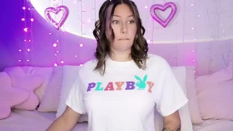 kamrynmarie69 online show from April 19, 2026, 2:44 am