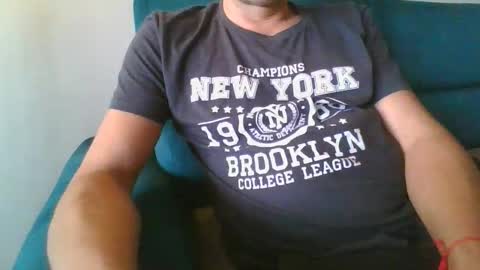 Mario online show from November 26, 2025, 9:54 am