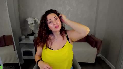 kandy_balls online show from November 12, 2025, 10:09 pm