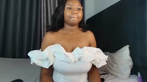Snapshot of kandy_sweetss chatting on June 9, 2026, 6:30 pm kandy_sweetss online show from June 9, 2026, 6:30 pm