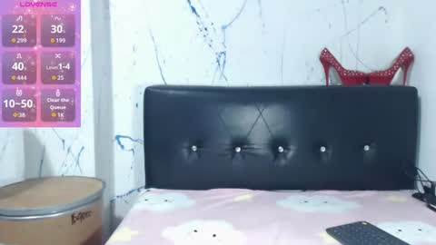 Paola online show from December 19, 2025, 6:26 pm