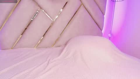 Cami online show from September 13, 2025, 12:05 pm