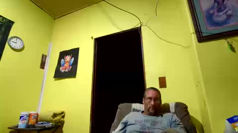 Snapshot of kansasfarmer1 chatting on October 10, 2025, 1:59 am kansasfarmer1 online show from October 10, 2025, 1:59 am
