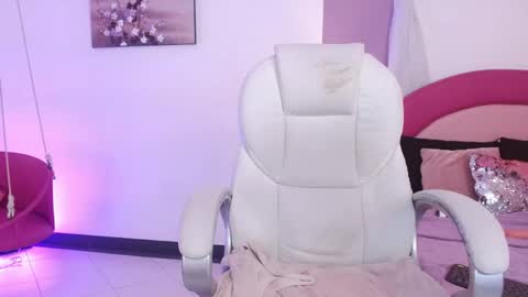 kaoryy_1 online show from June 2, 2026, 11:23 am