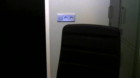 Robbie online show from October 15, 2025, 4:34 am