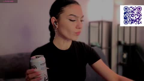 kara_life online show from April 27, 2026, 4:21 am