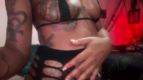 Snapshot of karamelkandy69 chatting on February 12, 2025, 12:44 pm Karamelkandy69 online show from February 12, 2025, 12:44 pm