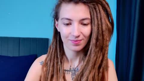 Kara online show from December 2, 2025, 9:10 pm