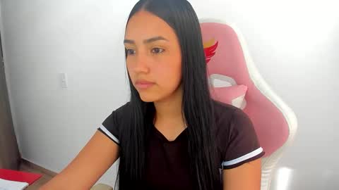 karely_sweet_ online show from May 12, 2026, 9:12 pm