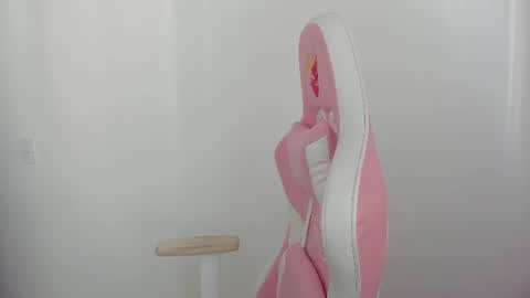Snapshot of karely_sweet_ chatting on June 25, 2026, 2:10 pm karely_sweet_ online show from June 25, 2026, 2:10 pm