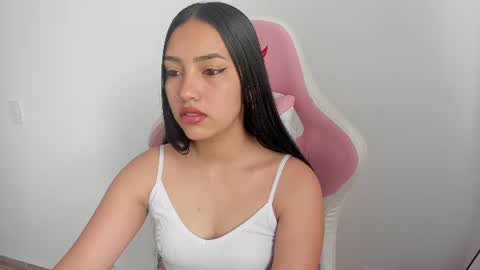 Snapshot of karely_sweet_ chatting on July 1, 2026, 2:40 pm karely_sweet_ online show from July 1, 2026, 2:40 pm