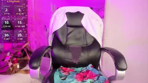 Karely online show from February 26, 2026, 1:43 pm