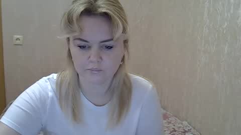 karennelsonx online show from January 14, 2025, 9:51 pm