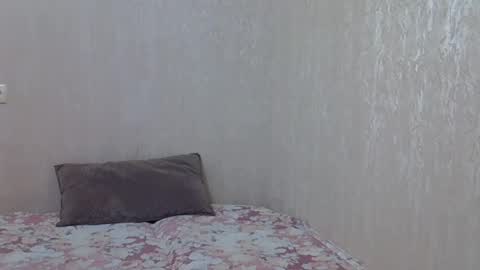 karennelsonx online show from January 21, 2025, 12:39 pm