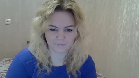 karennelsonx online show from March 6, 2025, 11:03 am