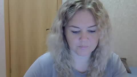 karennelsonx online show from October 17, 2025, 3:36 pm