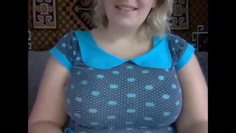 Snapshot of karilina_hi chatting on December 31, 2024, 8:04 am Karilina Hi online show from December 31, 2024, 8:04 am