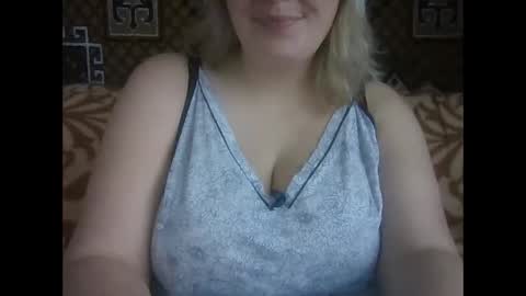 Snapshot of karilina_hi chatting on December 1, 2025, 8:41 am Karilina Hi online show from December 1, 2025, 8:41 am