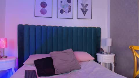 Karina online show from January 29, 2025, 7:36 am