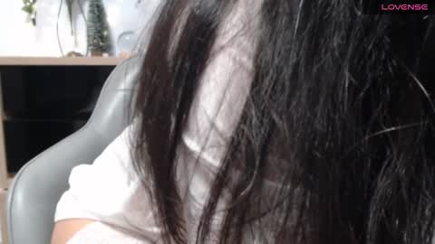 Snapshot of karin_lover chatting on December 4, 2024, 9:40 am You can call me K online show from December 4, 2024, 9:40 am