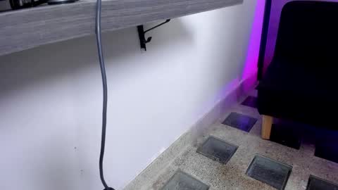 karina_aurora online show from March 8, 2025, 12:41 pm