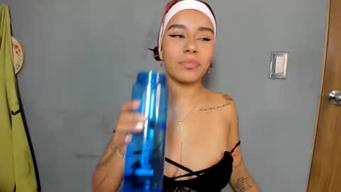 karina_aurora online show from April 18, 2026, 9:04 pm