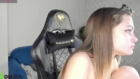 karina_broks online show from November 21, 2025, 11:20 am