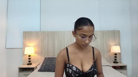 Karina Calderon online show from April 9, 2026, 11:48 am