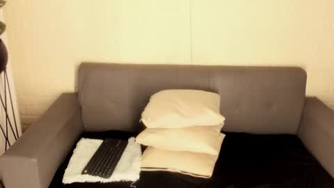 Kari online show from December 21, 2025, 11:17 am