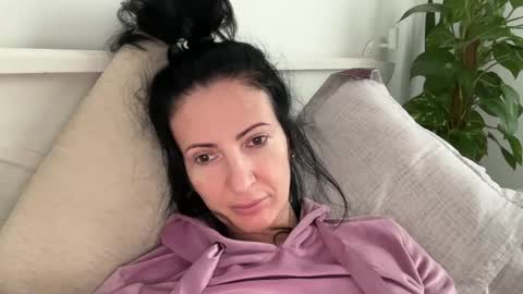 Karina online show from March 4, 2025, 2:53 pm