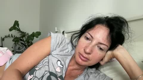 Karina online show from September 30, 2025, 7:57 am