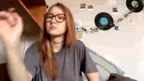 Karina online show from March 21, 2026, 7:24 am