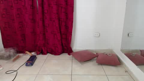 KarinaSimonz online show from February 16, 2025, 7:38 pm