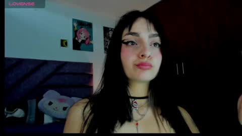 KARINNA  RAVEN online show from May 28, 2026, 9:45 pm