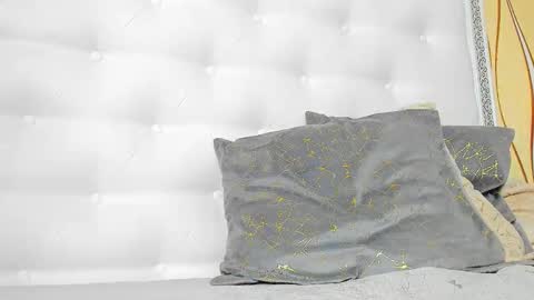 KARISSIA online show from October 22, 2025, 4:46 am