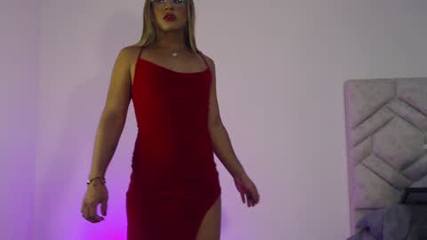 DIOR  online show from December 26, 2024, 9:44 am