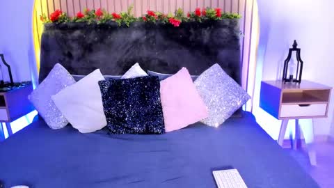 Karla Gonzaless online show from February 5, 2025, 1:04 am