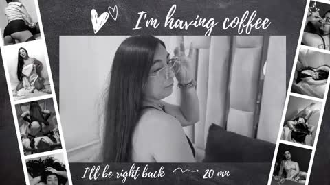 Karla  online show from October 28, 2025, 11:03 am