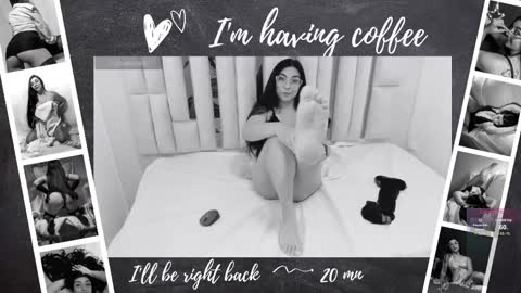 Karla  online show from November 6, 2025, 10:38 am