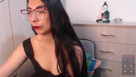 Karla  online show from December 16, 2025, 10:09 am