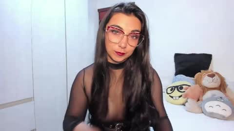 Snapshot of karla_hernandez chatting on May 28, 2026, 10:45 am Karla online show from May 28, 2026, 10:45 am