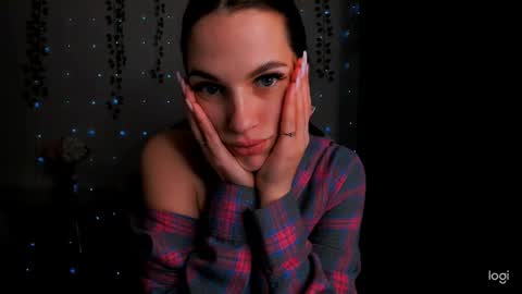 karla_lim online show from February 15, 2025, 9:37 pm