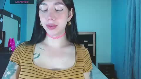 Snapshot of karla_zambrano chatting on July 23, 2026, 8:18 pm karla online show from July 23, 2026, 8:18 pm