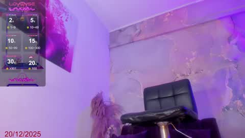 Snapshot of karlaebony_ts chatting on December 20, 2025, 1:29 pm KARLA online show from December 20, 2025, 1:29 pm