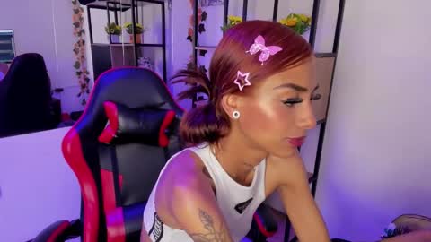 karlaslutskinny__ online show from November 28, 2025, 4:04 am