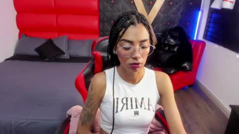 Snapshot of karlaslutskinny__ chatting on May 12, 2026, 2:19 am karlaslutskinny__ online show from May 12, 2026, 2:19 am