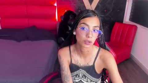 Snapshot of karlaslutskinny__ chatting on May 19, 2026, 9:21 pm karlaslutskinny__ online show from May 19, 2026, 9:21 pm