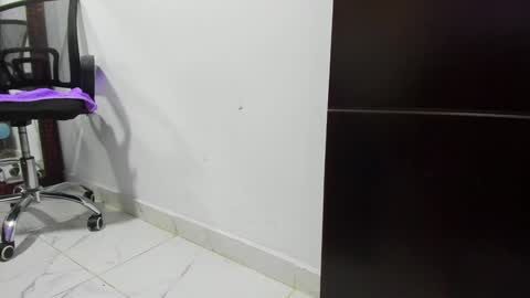 karlgenjen online show from January 1, 2025, 11:18 pm