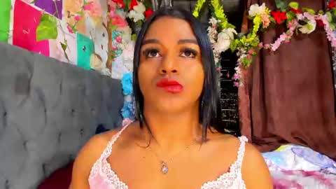 Snapshot of karly_coffe chatting on August 4, 2026, 9:12 am KARLY. online show from August 4, 2026, 9:12 am